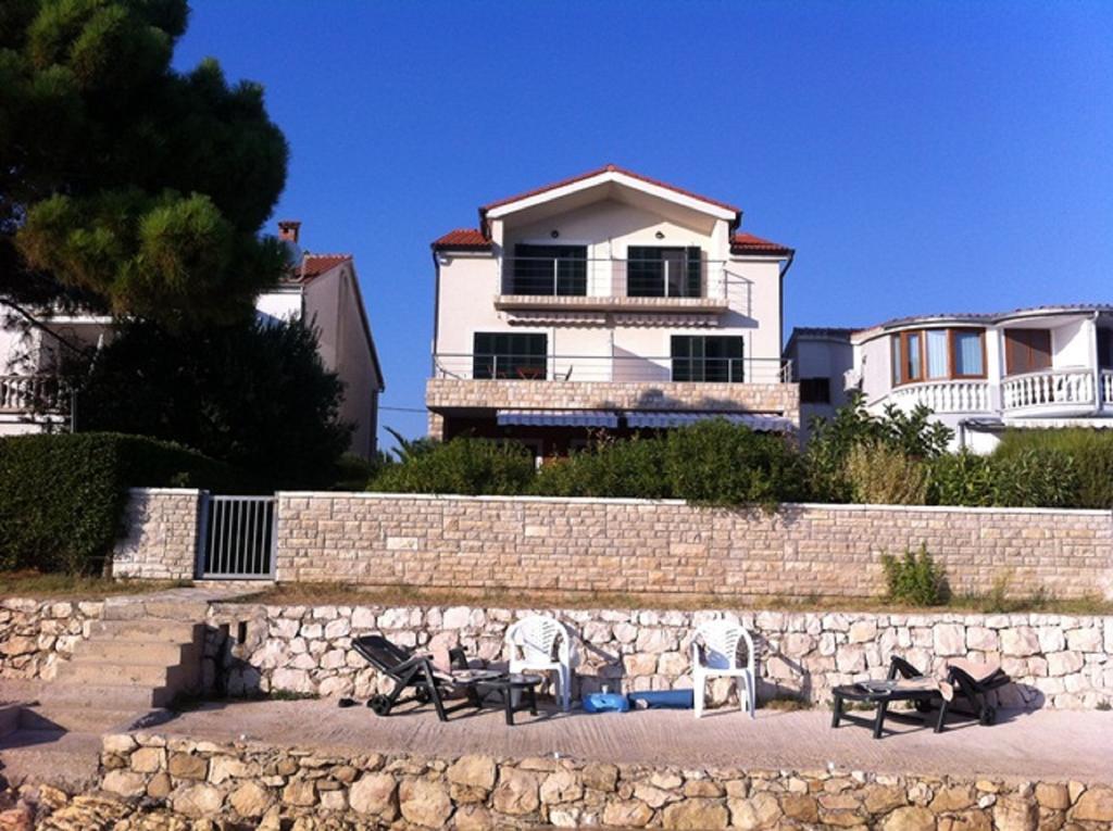 Apartments Pisacic Bibinje Buitenkant foto