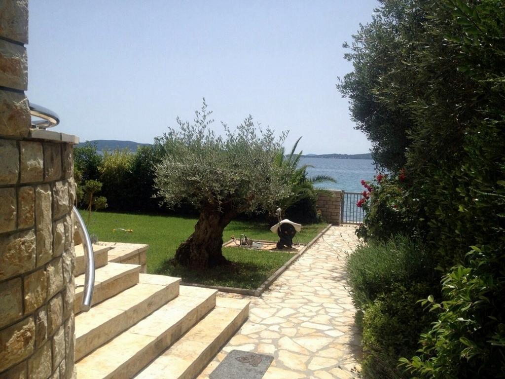 Apartments Pisacic Bibinje Buitenkant foto